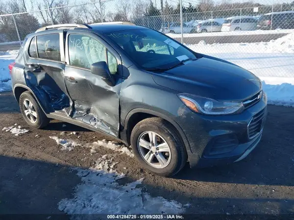 KL7CJPSM3MB370434 2021 CHEVROLET TRAX - Image 1