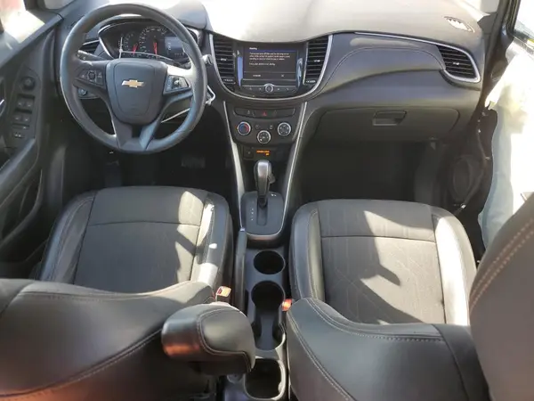 KL7CJPSM3MB371213 2021 CHEVROLET TRAX - Image 8