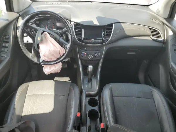 KL7CJPSM3NB520950 2022 CHEVROLET TRAX - Image 8