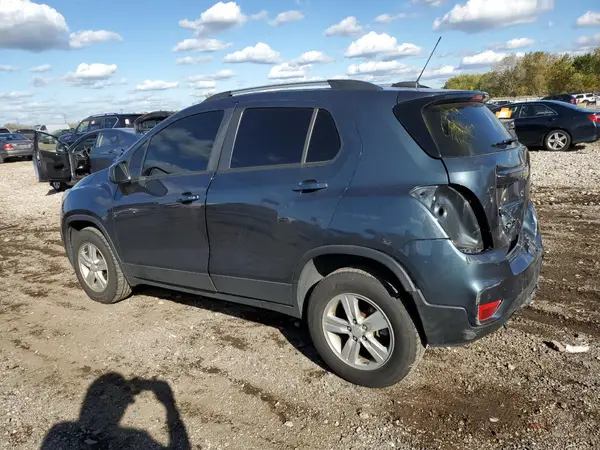 KL7CJPSM3NB522357 2022 CHEVROLET TRAX - Image 2