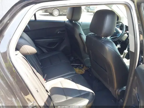 KL7CJPSM3NB522763 2022 CHEVROLET TRAX - Image 8