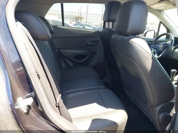 KL7CJPSM3NB523668 2022 CHEVROLET TRAX - Image 8