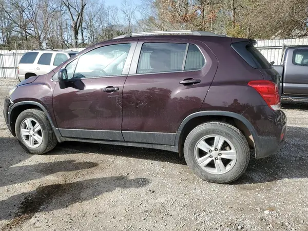 KL7CJPSM3NB527851 2022 CHEVROLET TRAX - Image 2