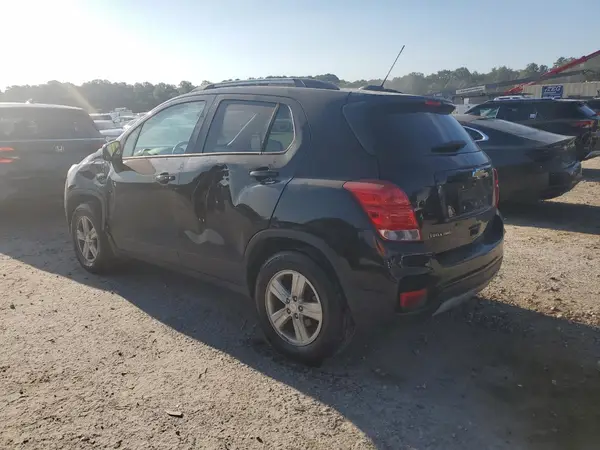 KL7CJPSM3NB533259 2022 CHEVROLET TRAX - Image 2
