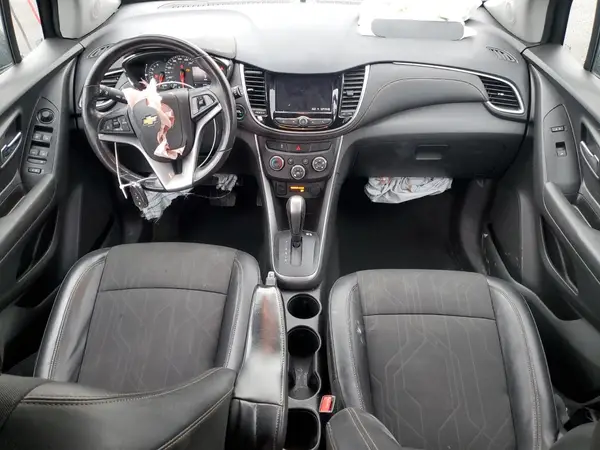 KL7CJPSM3NB536467 2022 CHEVROLET TRAX - Image 8