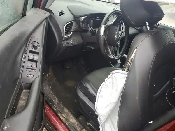 KL7CJPSM3NB558369 2022 CHEVROLET TRAX - Image 8