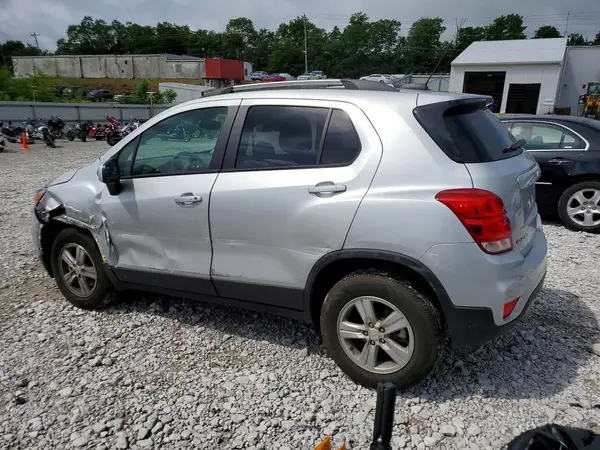 KL7CJPSM3NB558940 2022 CHEVROLET TRAX - Image 2