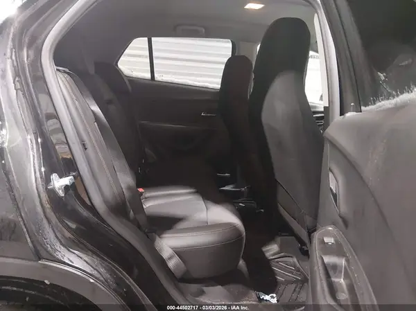KL7CJPSM3NB561708 2022 CHEVROLET TRAX - Image 8