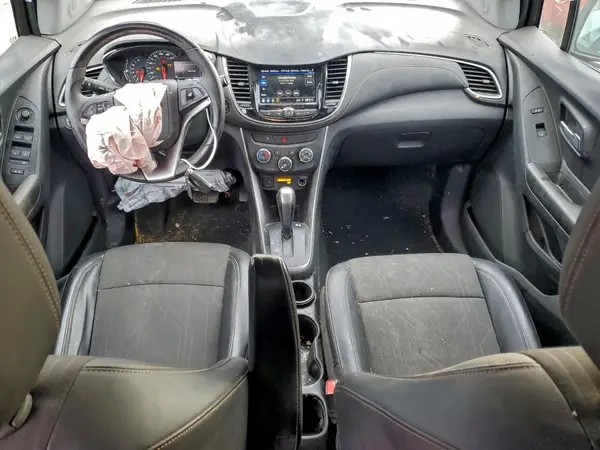 KL7CJPSM3NB565497 2022 CHEVROLET TRAX - Image 8