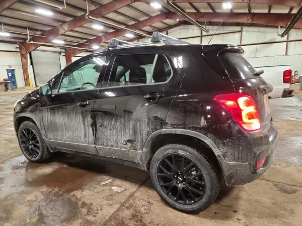 KL7CJPSM3NB566343 2022 CHEVROLET TRAX - Image 2
