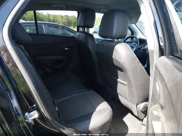 KL7CJPSM3NB568173 2022 CHEVROLET TRAX - Image 8