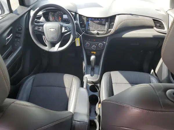 KL7CJPSM4MB367882 2021 CHEVROLET TRAX - Image 8