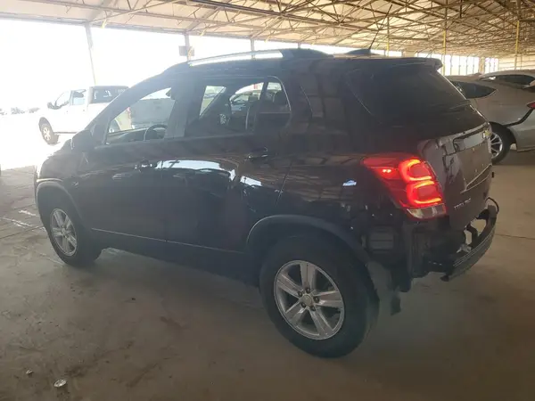 KL7CJPSM4MB368496 2021 CHEVROLET TRAX - Image 2