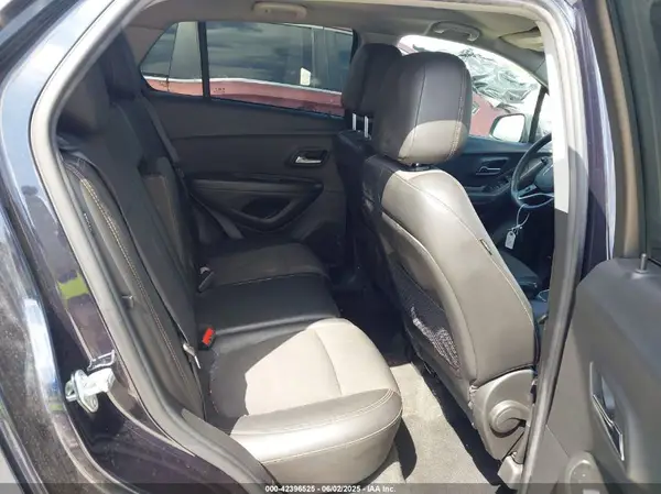 KL7CJPSM4MB372760 2021 CHEVROLET TRAX - Image 8