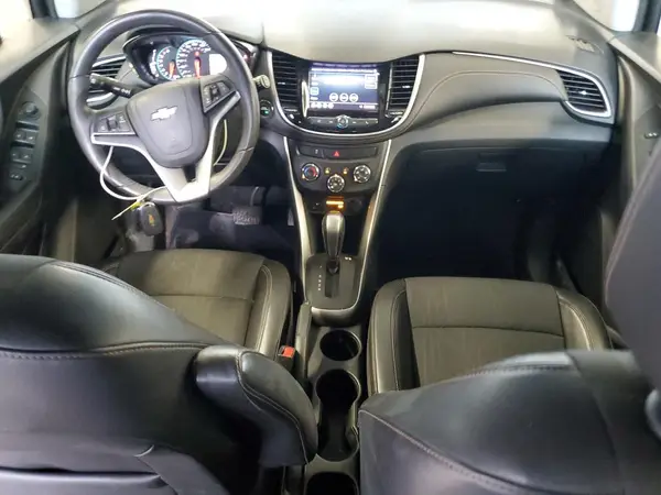 KL7CJPSM4NB502067 2022 CHEVROLET TRAX - Image 8