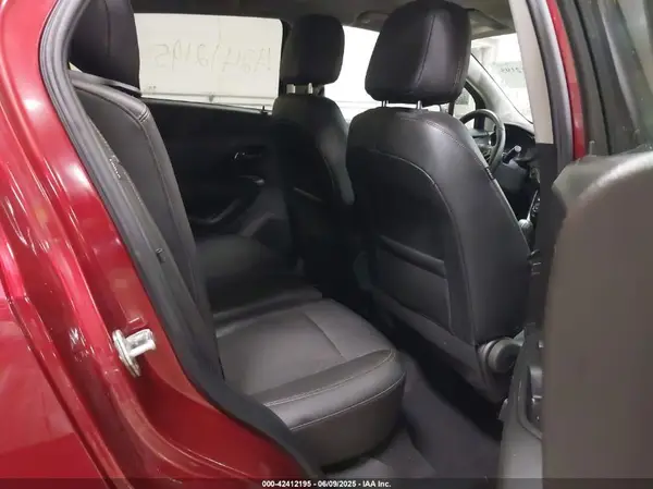 KL7CJPSM4NB511321 2022 CHEVROLET TRAX - Image 8