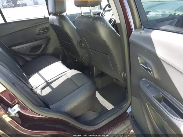 KL7CJPSM4NB515093 2022 CHEVROLET TRAX - Image 8