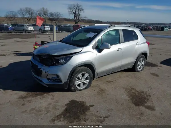 KL7CJPSM4NB518608 2022 CHEVROLET TRAX - Image 2