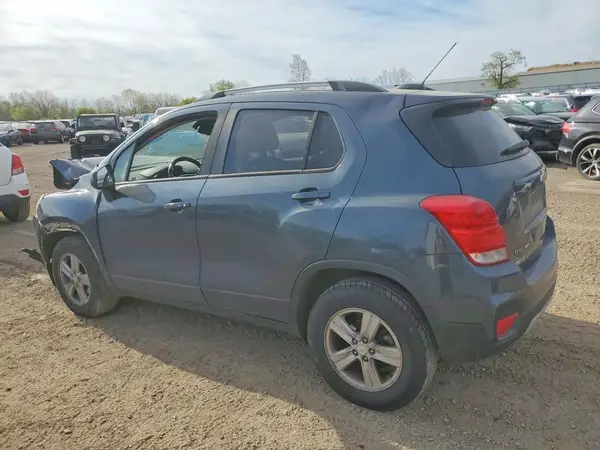 KL7CJPSM4NB521329 2022 CHEVROLET TRAX - Image 2