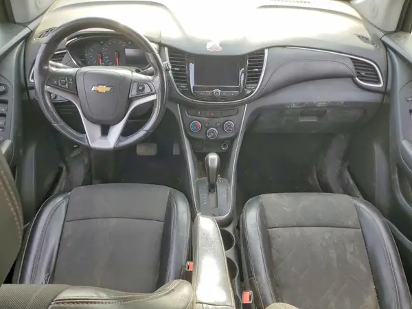 KL7CJPSM4NB521329 2022 CHEVROLET TRAX - Image 8
