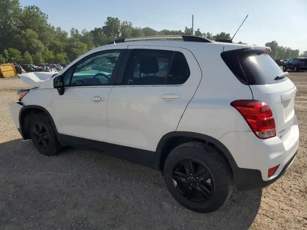 KL7CJPSM4NB524490 2022 CHEVROLET TRAX - Image 2