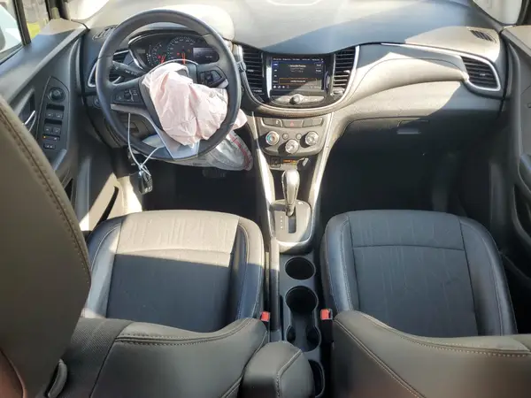 KL7CJPSM4NB524490 2022 CHEVROLET TRAX - Image 8