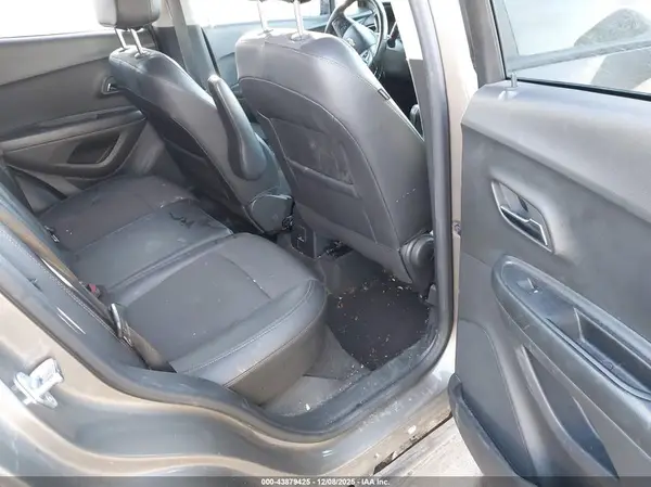 KL7CJPSM4NB529995 2022 CHEVROLET TRAX - Image 8