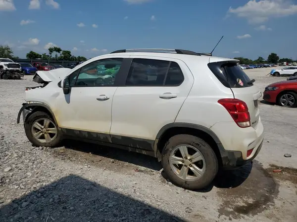 KL7CJPSM4NB530595 2022 CHEVROLET TRAX - Image 2