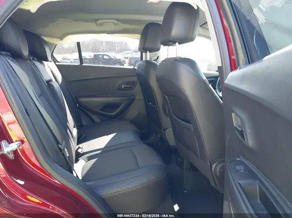 KL7CJPSM4NB532265 2022 CHEVROLET TRAX - Image 8