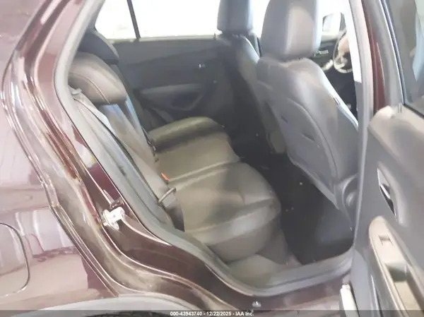 KL7CJPSM4NB540074 2022 CHEVROLET TRAX - Image 8