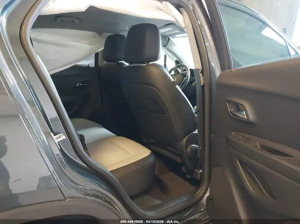 KL7CJPSM4NB540754 2022 CHEVROLET TRAX - Image 8