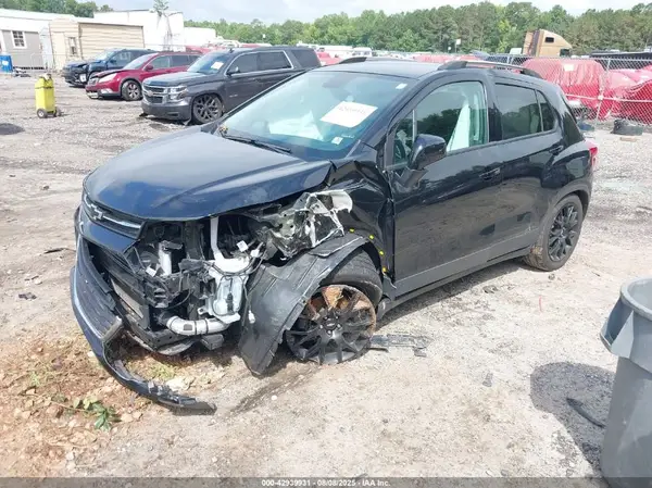 KL7CJPSM4NB541306 2022 CHEVROLET TRAX - Image 2