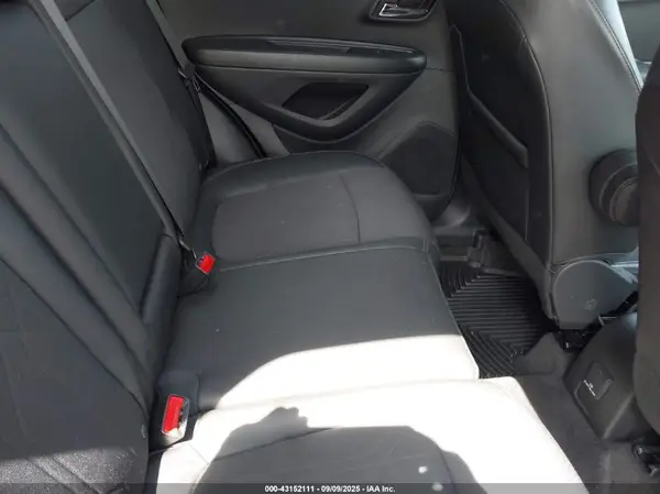 KL7CJPSM4NB551219 2022 CHEVROLET TRAX - Image 8