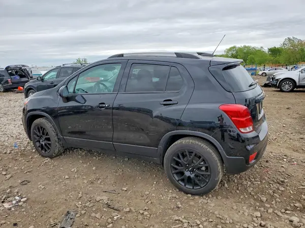 KL7CJPSM4NB557909 2022 CHEVROLET TRAX - Image 2