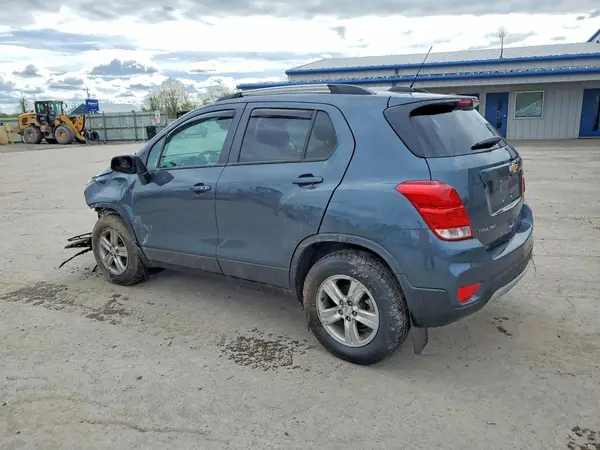 KL7CJPSM4NB560826 2022 CHEVROLET TRAX - Image 2