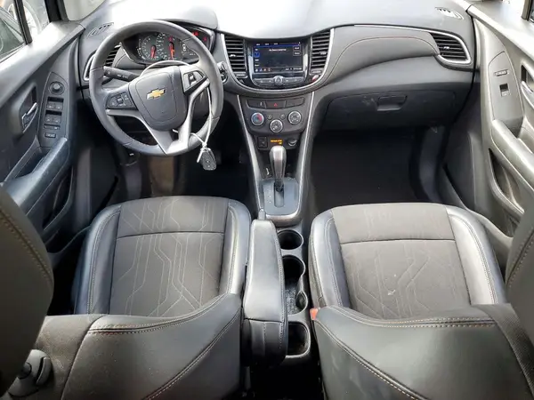 KL7CJPSM4NB563192 2022 CHEVROLET TRAX - Image 8