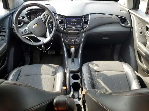 KL7CJPSM4NB564102 2022 CHEVROLET TRAX - Image 8