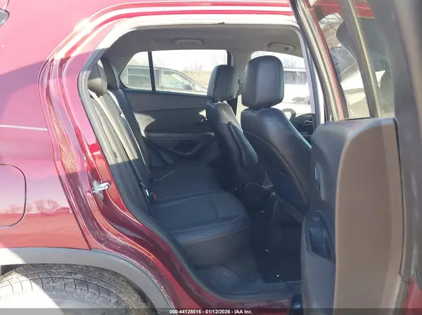 KL7CJPSM5MB361962 2021 CHEVROLET TRAX - Image 8