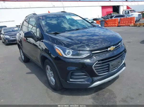 KL7CJPSM5MB365722 2021 CHEVROLET TRAX - Image 1