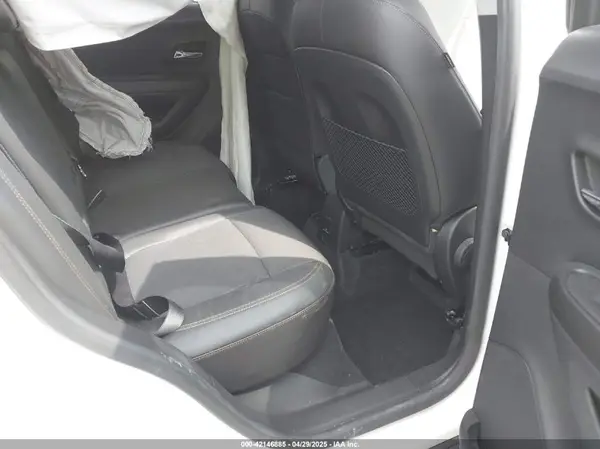 KL7CJPSM5MB369530 2021 CHEVROLET TRAX - Image 8