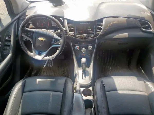KL7CJPSM5MB372699 2021 CHEVROLET TRAX - Image 8