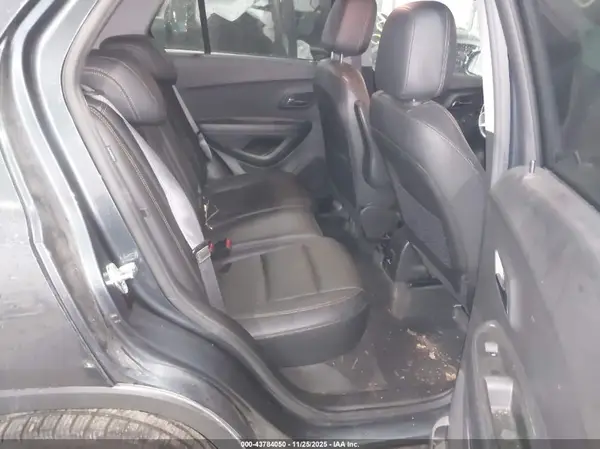 KL7CJPSM5MB377112 2021 CHEVROLET TRAX - Image 8