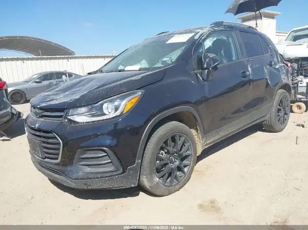 KL7CJPSM5NB516513 2022 CHEVROLET TRAX - Image 2