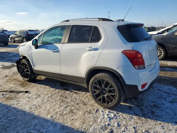 KL7CJPSM5NB539001 2022 CHEVROLET TRAX - Image 2
