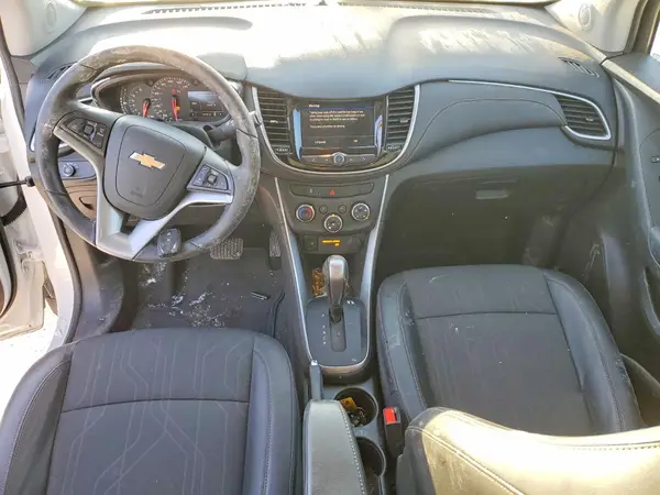 KL7CJPSM5NB539001 2022 CHEVROLET TRAX - Image 8