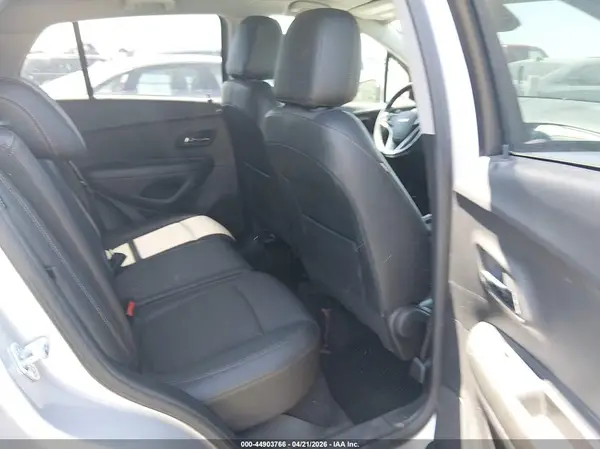 KL7CJPSM5NB539046 2022 CHEVROLET TRAX - Image 8