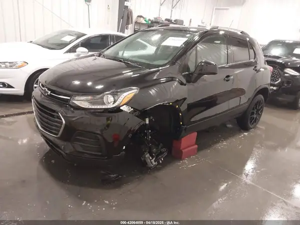 KL7CJPSM5NB540262 2022 CHEVROLET TRAX - Image 2