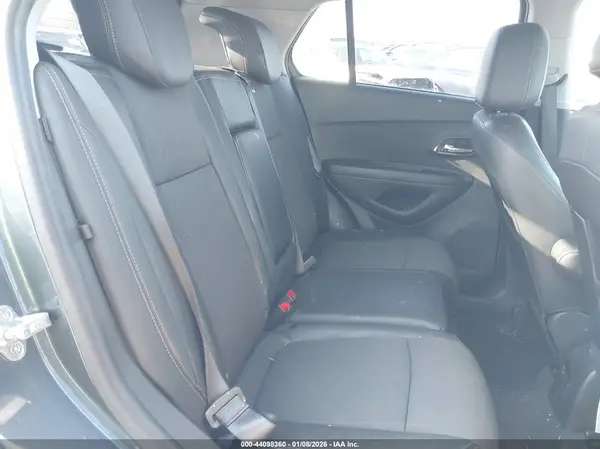 KL7CJPSM5NB551181 2022 CHEVROLET TRAX - Image 8