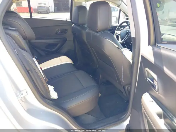 KL7CJPSM5NB558390 2022 CHEVROLET TRAX - Image 8