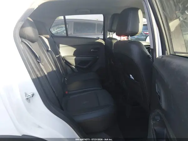 KL7CJPSM5NB558888 2022 CHEVROLET TRAX - Image 8